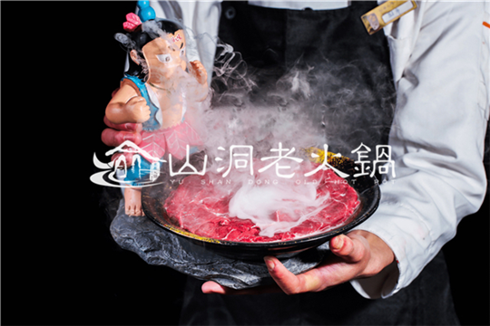 重庆老火锅哪家最好吃？这家店天天人满为患！