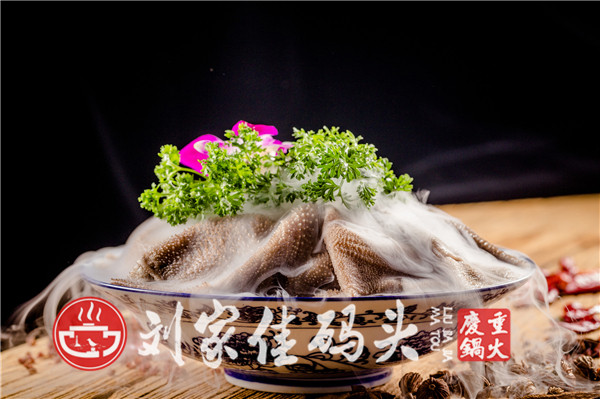 重庆老火锅哪家最好吃，味道文艺且彪悍