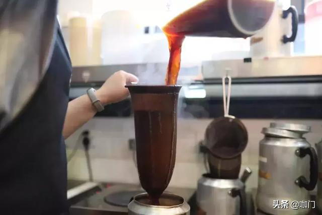 奶茶店代理好还是加盟好