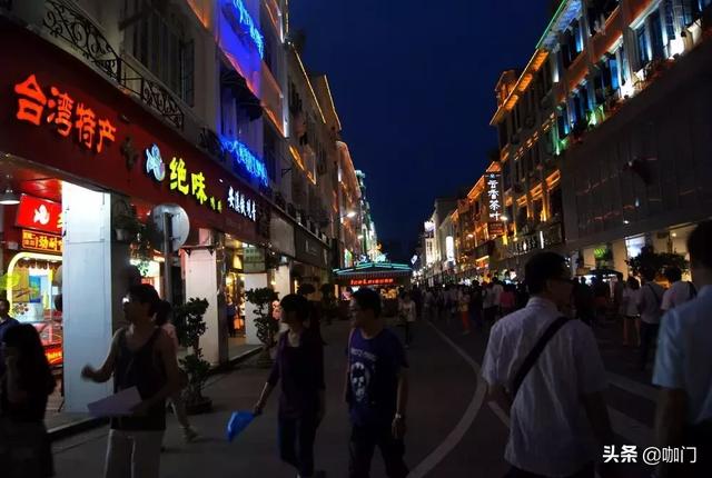 奶茶店代理好还是加盟好