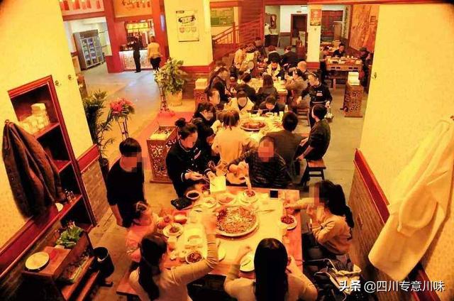 火锅店加盟如何吸引顾客(开火锅店如何把人吸引来) 火锅店加盟如何吸引顾客
