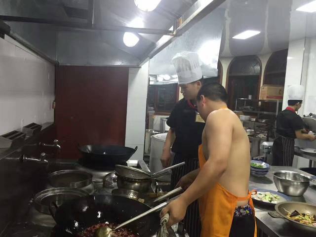 深圳火锅加盟培训流程