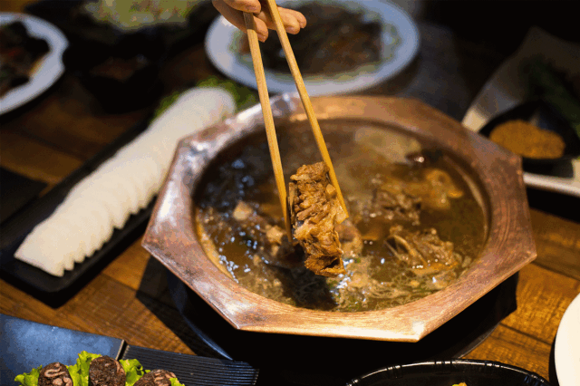 大连正宗羊蝎子火锅加盟店