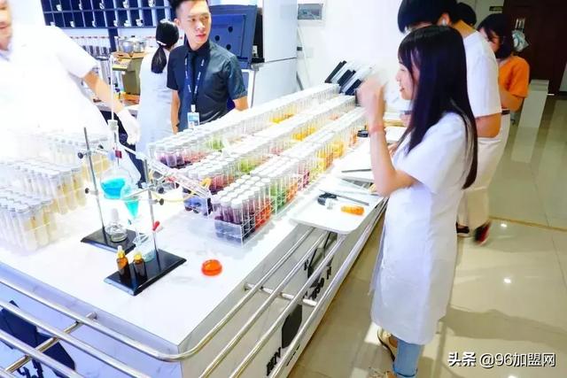 奶茶店加盟技巧(有了这4条奶茶店经营技巧) 奶茶店加盟技巧