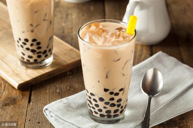 想开奶茶店是加盟好还是自营好