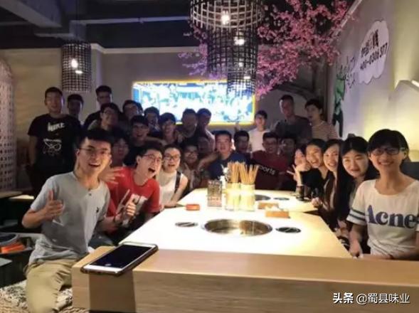 火锅串串加盟店装修效果图(七种火锅串串店装修参考图) 火锅串串加盟店装修效果图