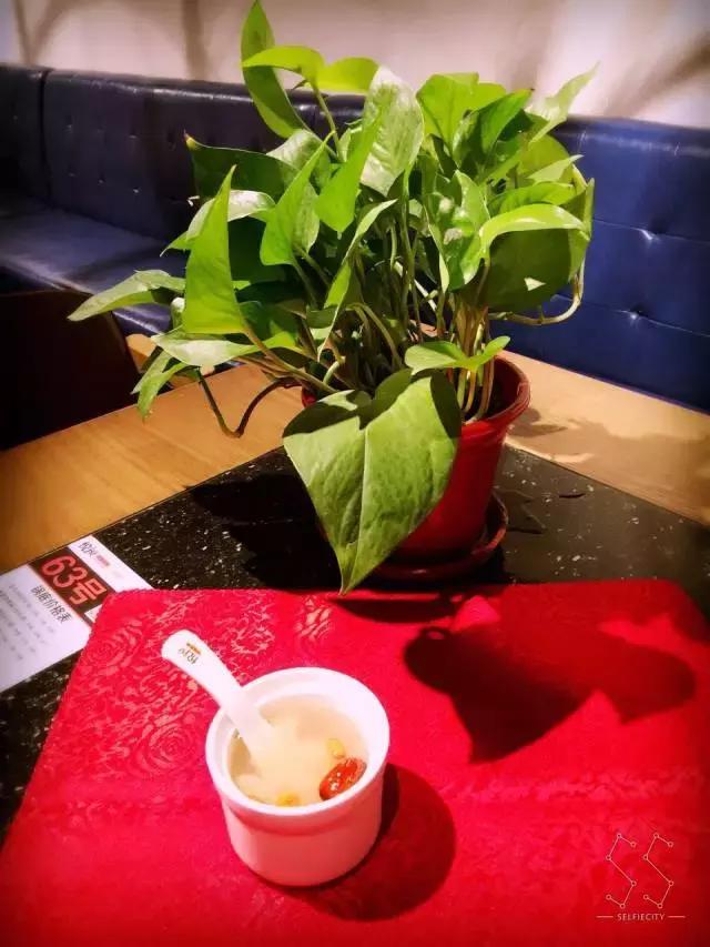 悦辣川派火锅加盟