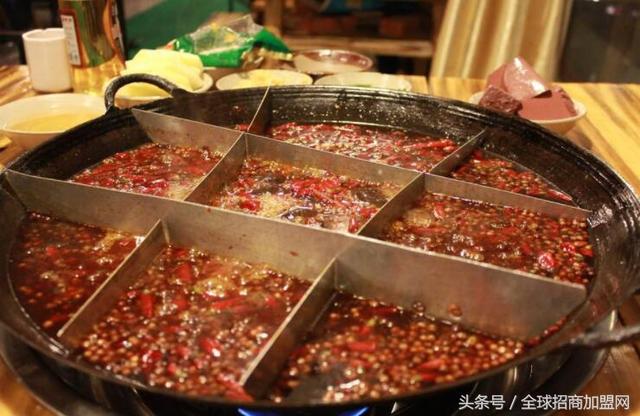 重庆火锅加盟店经营(如何经营好一家重庆火锅加盟店) 重庆火锅加盟店经营