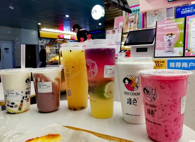 奶茶加盟代理好还是单店好(开奶茶店是加盟好还是单干好) 奶茶加盟代理好还是单店好