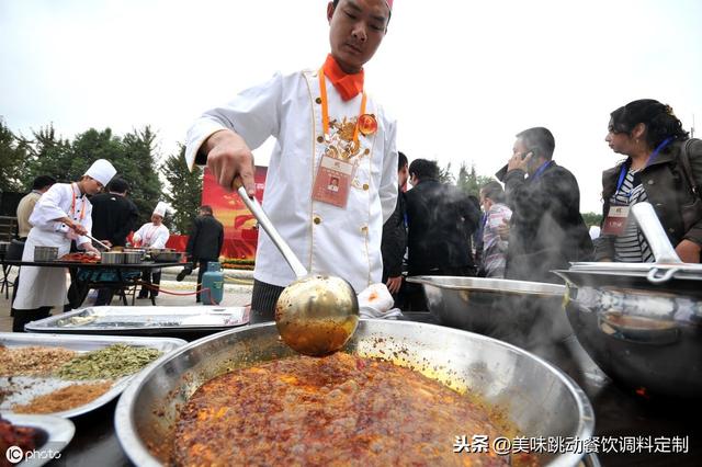 火锅店加盟底料怎么解决(解决火锅底料问题有哪些方式方法) 火锅店加盟底料怎么解决