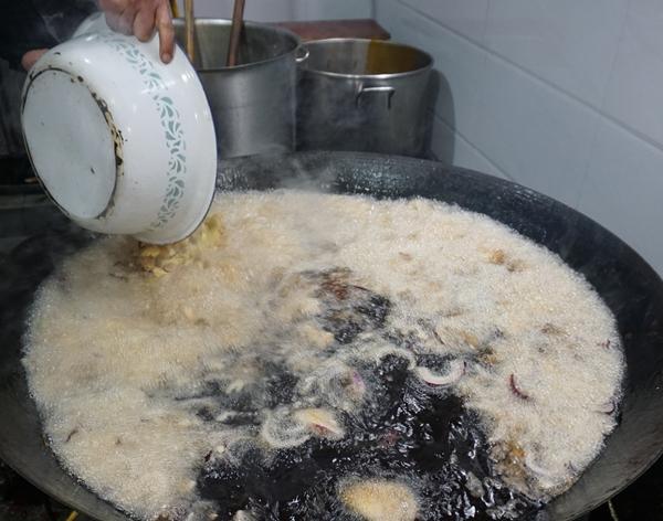 偷渡老火锅(新村加盟店)怎么样