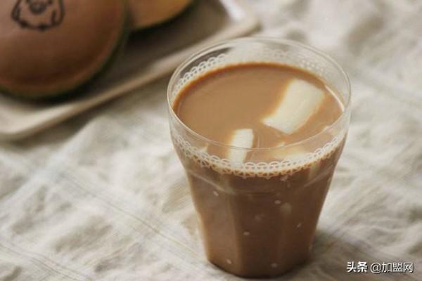 加盟店奶茶一个月能赚多少
