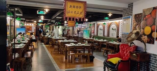 驴小龙鲜驴肉火锅加盟
