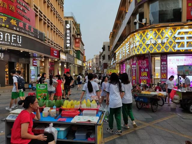 开家奶茶店需要加盟费多少钱 利润多少