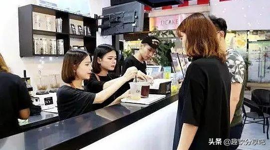 在大学加盟奶茶店亏本
