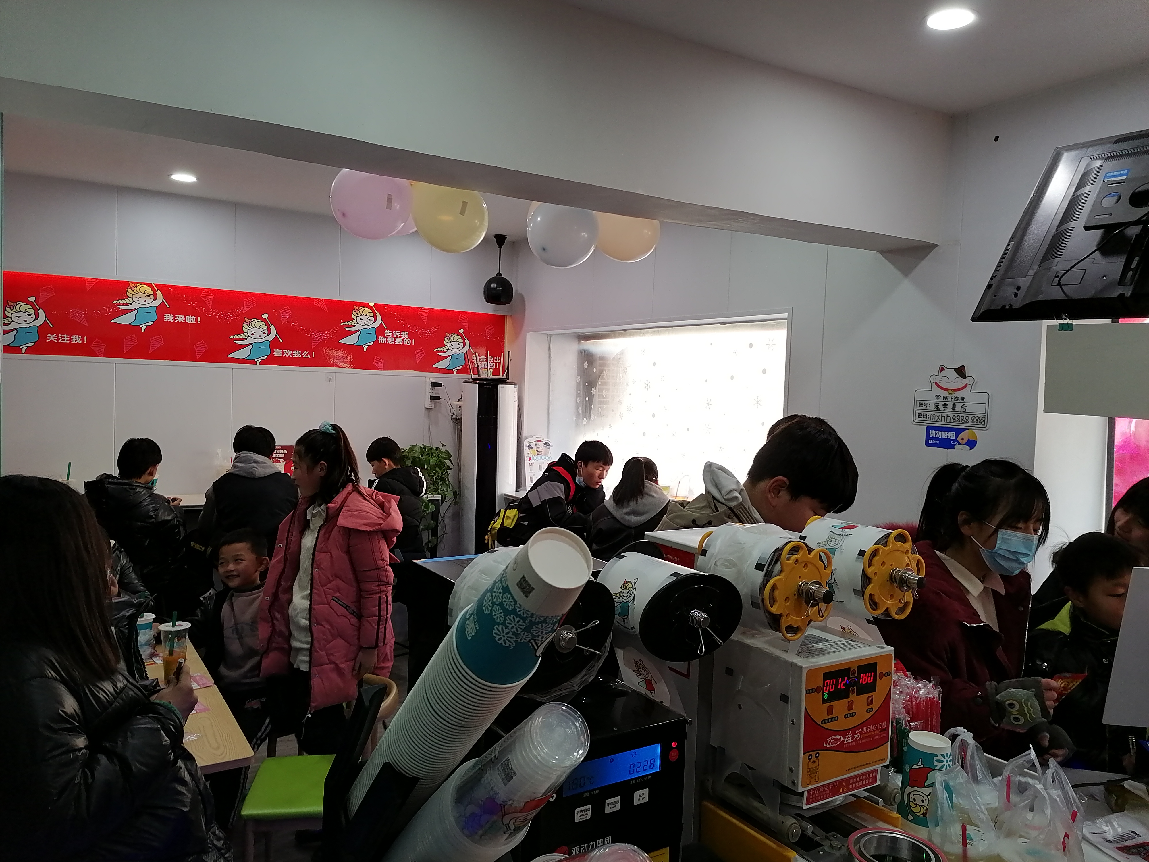 奶茶店自己和加盟有什么区别