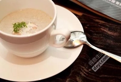 开奶茶店加盟赚钱还是不加盟赚钱